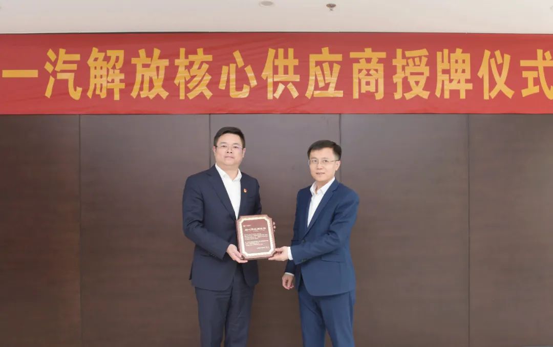 1693900211437609.jpg 640 (18).jpg